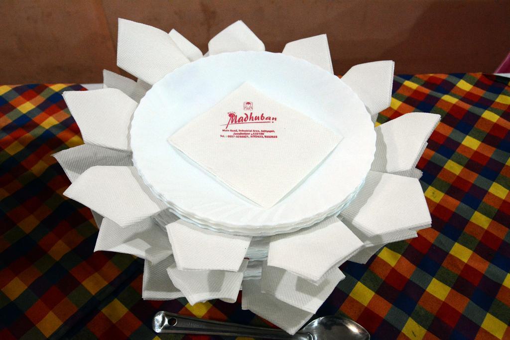 Motel Madhuban Jamshedpur Extérieur photo